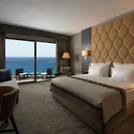 Elexus & & Casino Hotel