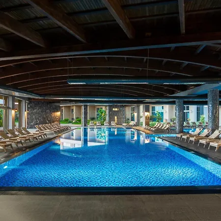 Elexus & & Casino Otel 5*