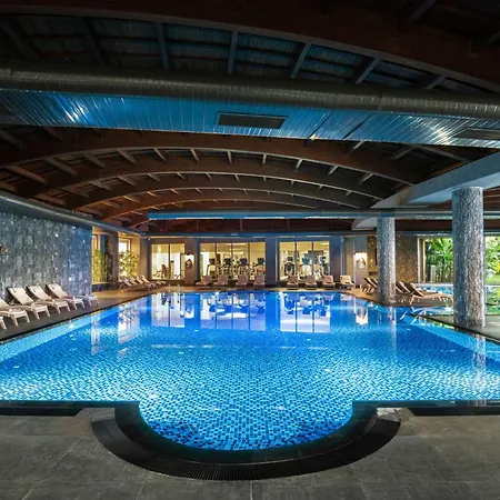 Elexus & & Casino Otel 5*