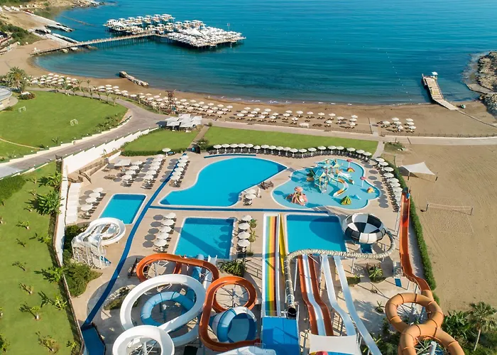 Elexus & & Casino Otel