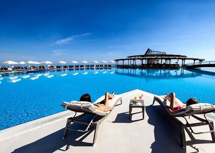 Hotel Elexus & & Casino Klepini