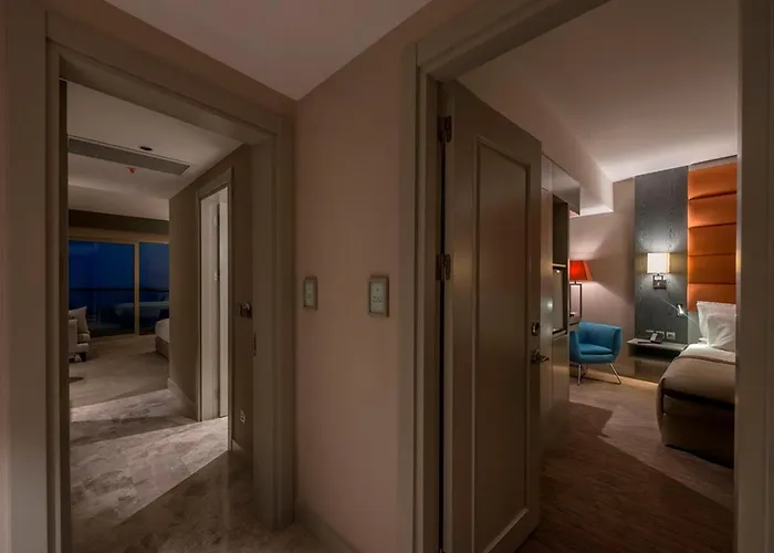 Hotel Elexus & & Casino