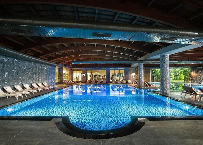 Elexus & & Casino Otel 5*