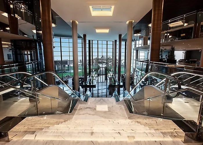 Elexus & & Casino Hotel 5*